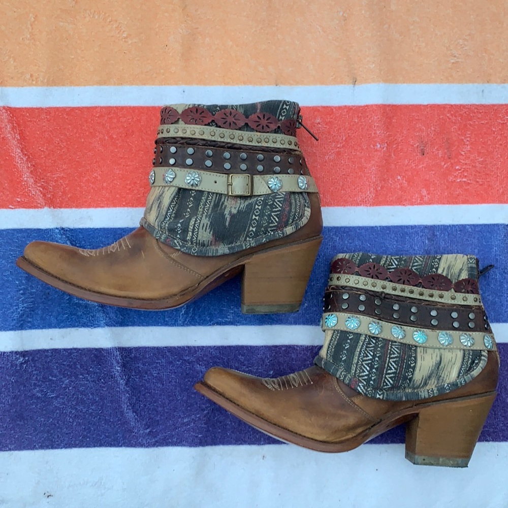 Corral ankle boots